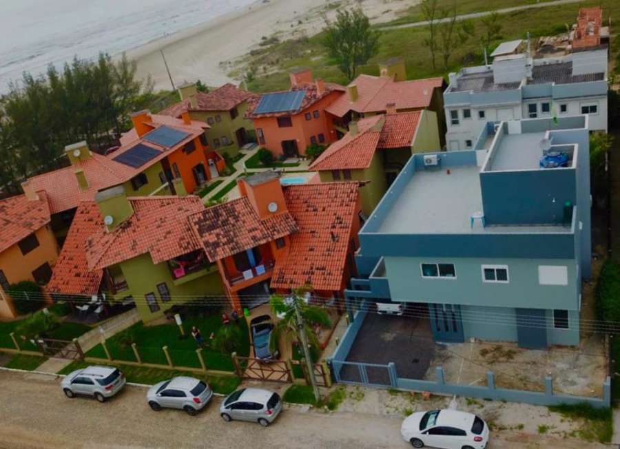 Sobrado em condomínio fechado