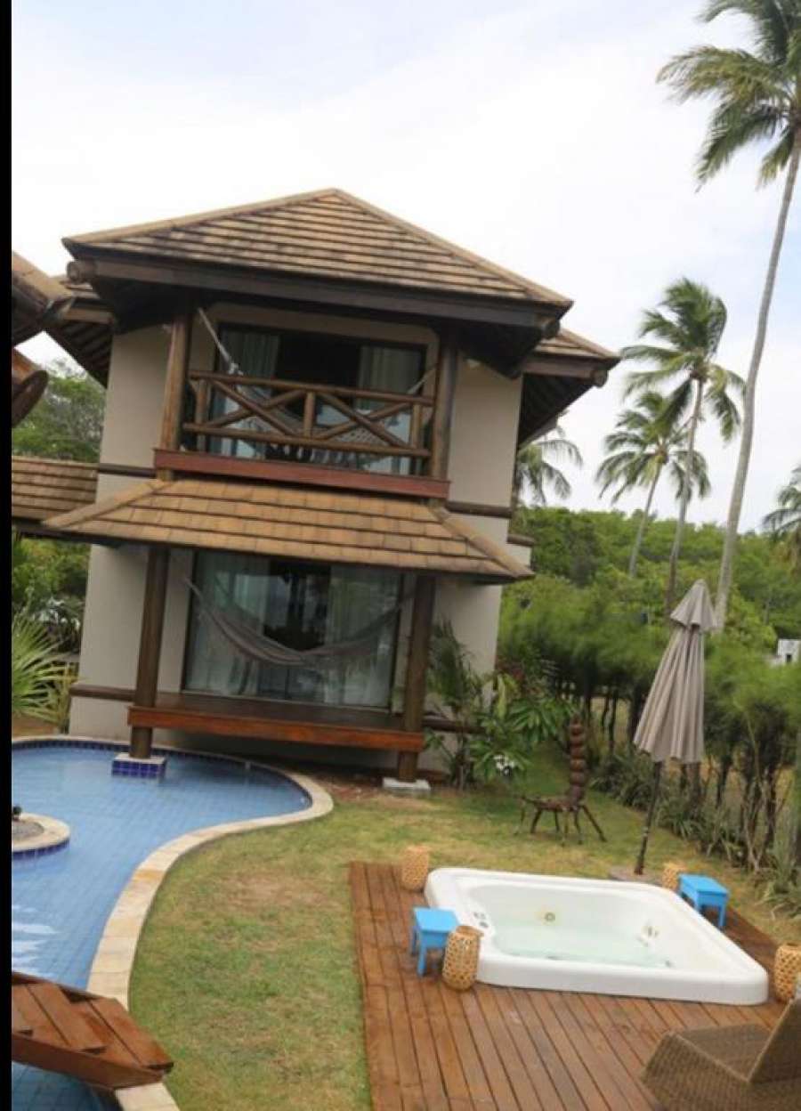 Casa na praia de mamucabinha