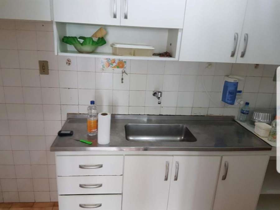 Quarto e sala com Varanda
