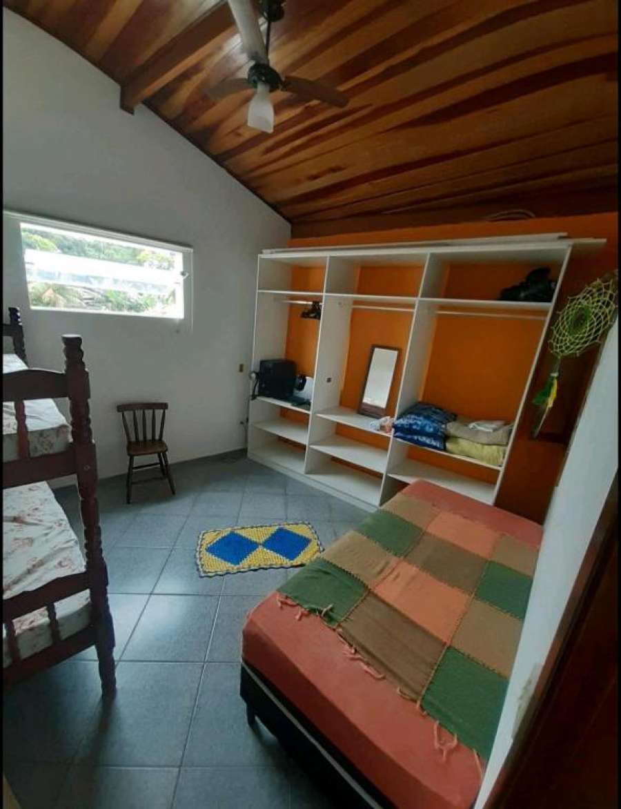 Casa verde no centro