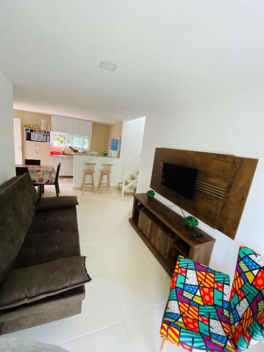 Casa Moderna até 14 Pessoas em Condomínio Clube