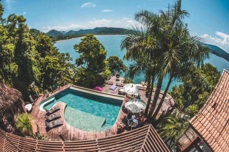Belíssima casa com piscina - costeira Paraty Mirim