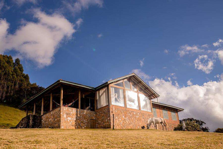 Casa de Montanha na Região de Monte Verde
