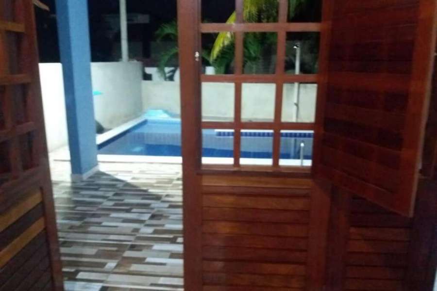 Casa em Cond. Fechado Frente Mar nos Carneiros