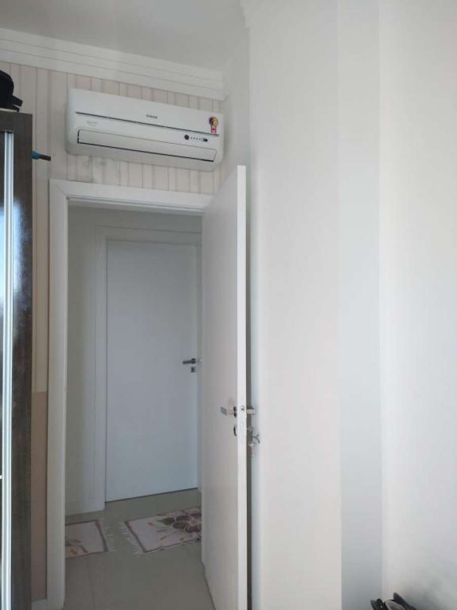 Suítes em Apartamento de Família