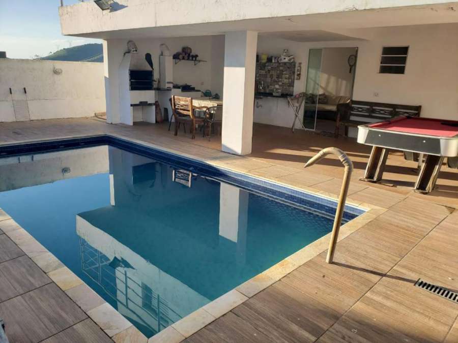 Casa em Condomínio Fechado