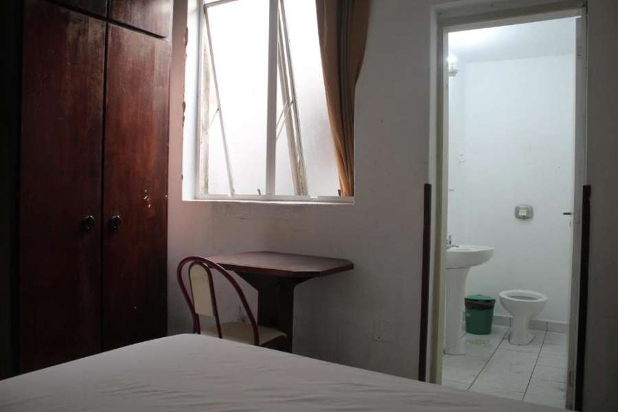 Quartos com banheiro Próximo SANTA CASA e UFRGS