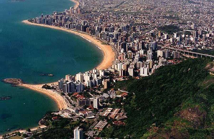 Casa Inteira. Caminho da Floresta -Vila Velha- Centro