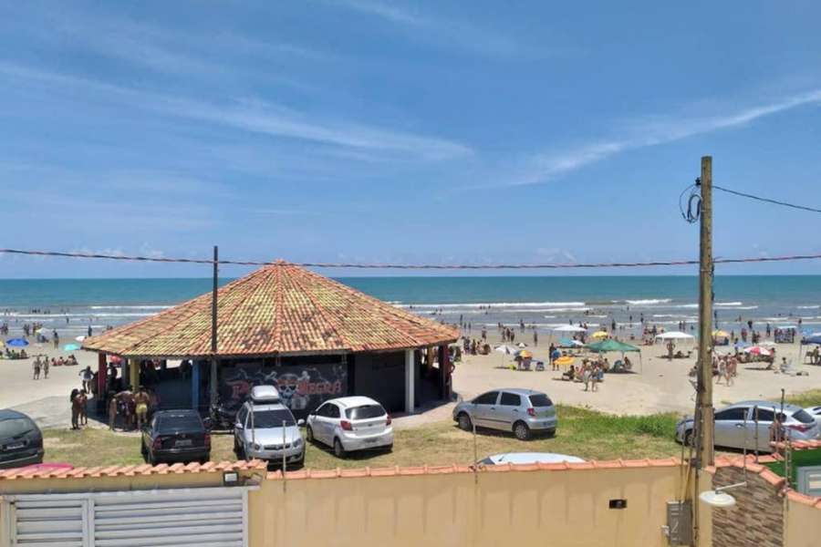 Maravilhosa casa pé na areia