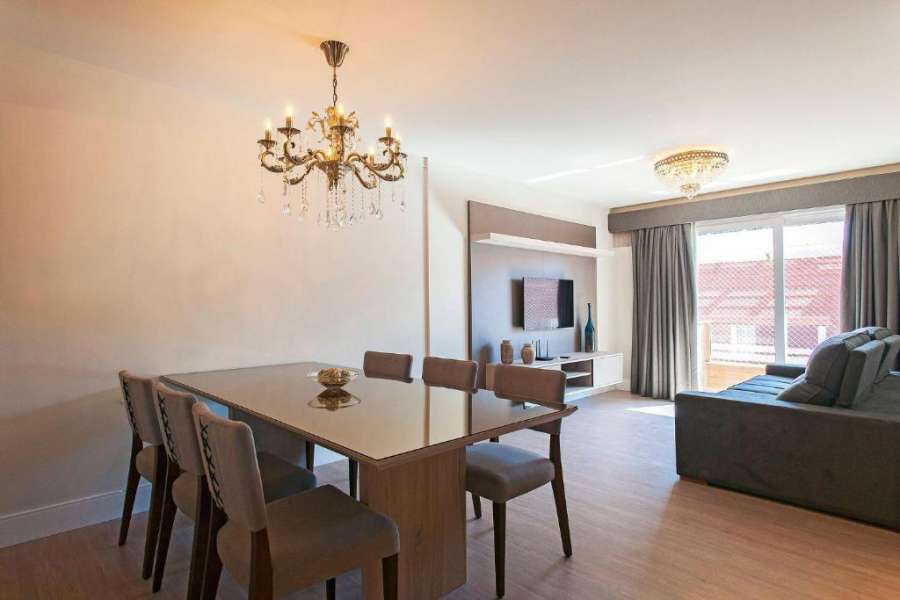 Apartamento junto à Rua Coberta de Canela - Alto Padrão