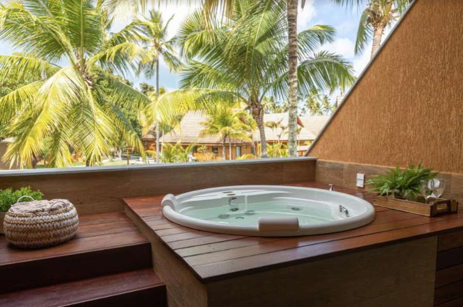 Bangalô Praia dos Carneiros - 3 Quartos - Jacuzzi Particular - Piscina Privativa - Ao lado da igrejinha