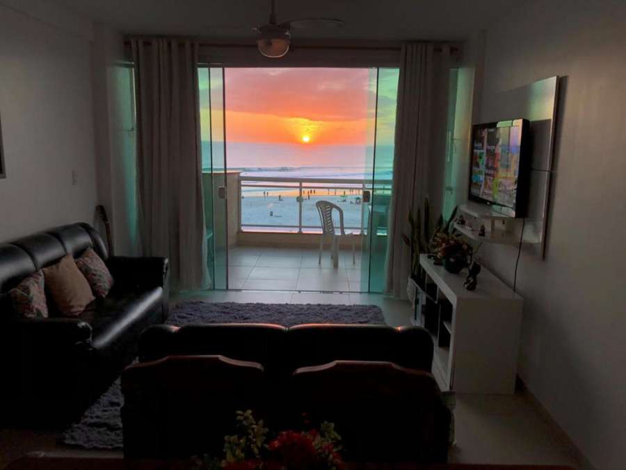 Apartamento Luxuoso à Beira-Mar com vista do Pôr do Sol