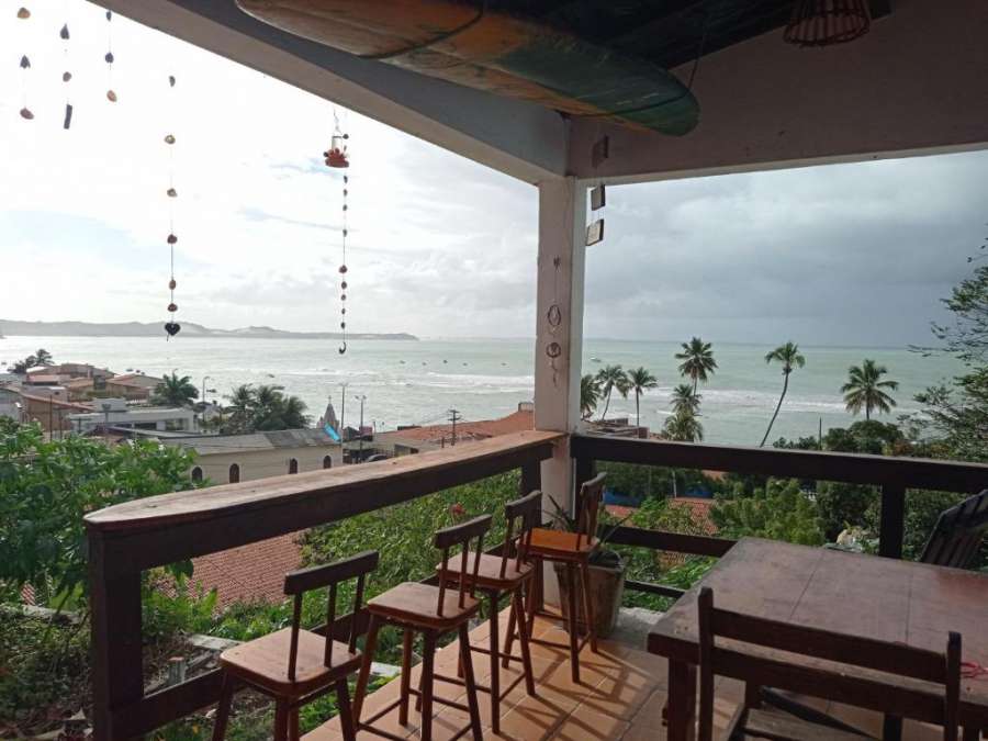 VistaSurf Guest House