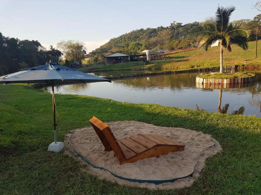 Sítio lindo com espaço para churrasco