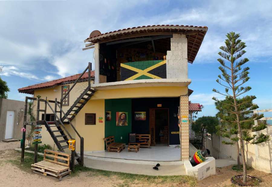 Canoa Roots Hostel