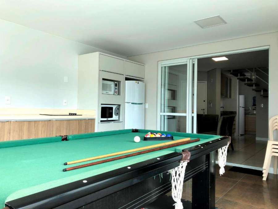 Cobertura completa com mesa de Sinuca e Jacuzzi