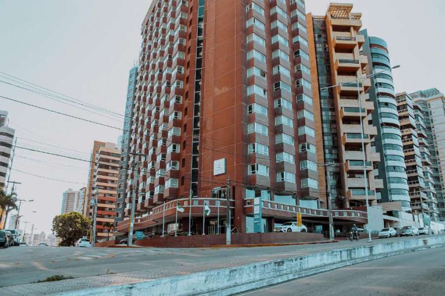 Qavi - Interatlântico Flats