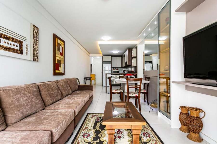 Lindo e espaçoso apartamento nos Ingleses SDO206