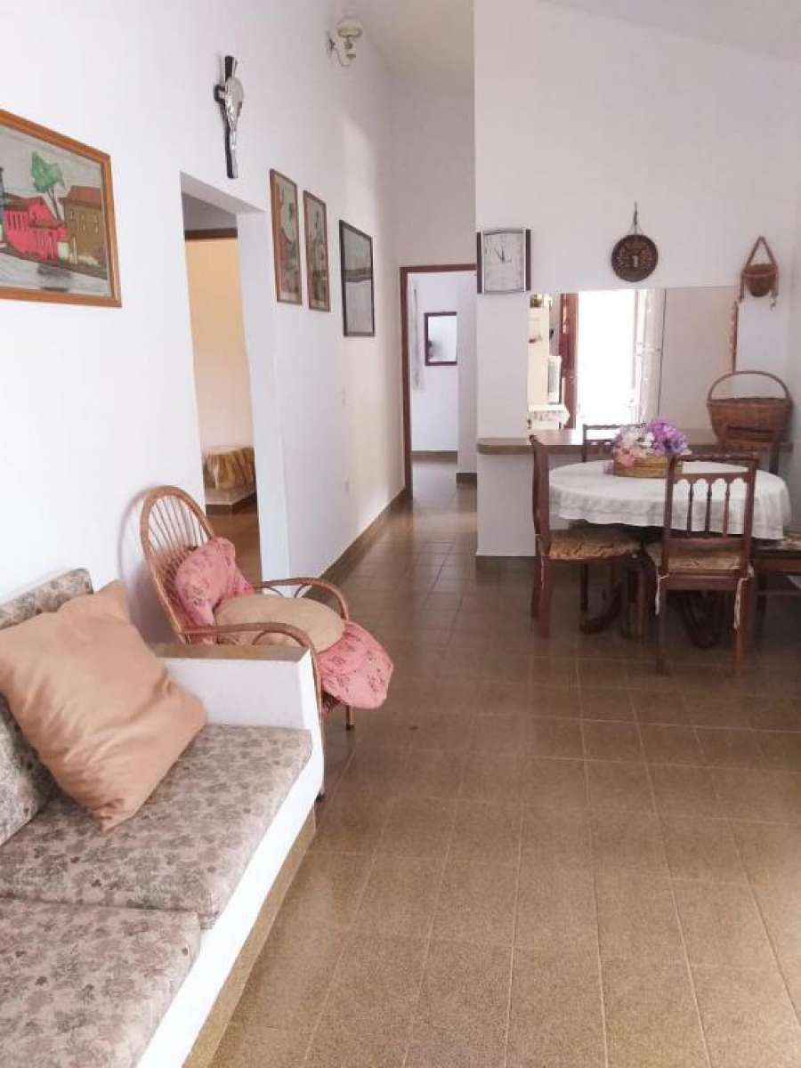 Casa 3 dormitórios no Perequê Mirim