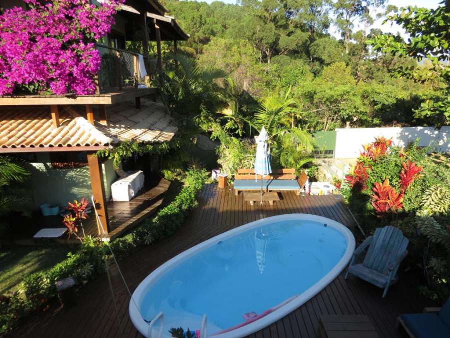 Casa de praia com trilhas e vista
