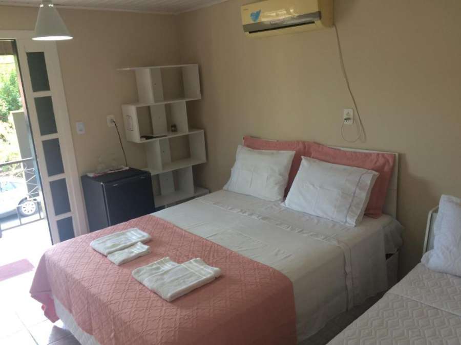 BROCKER HOSTEL POUSADA