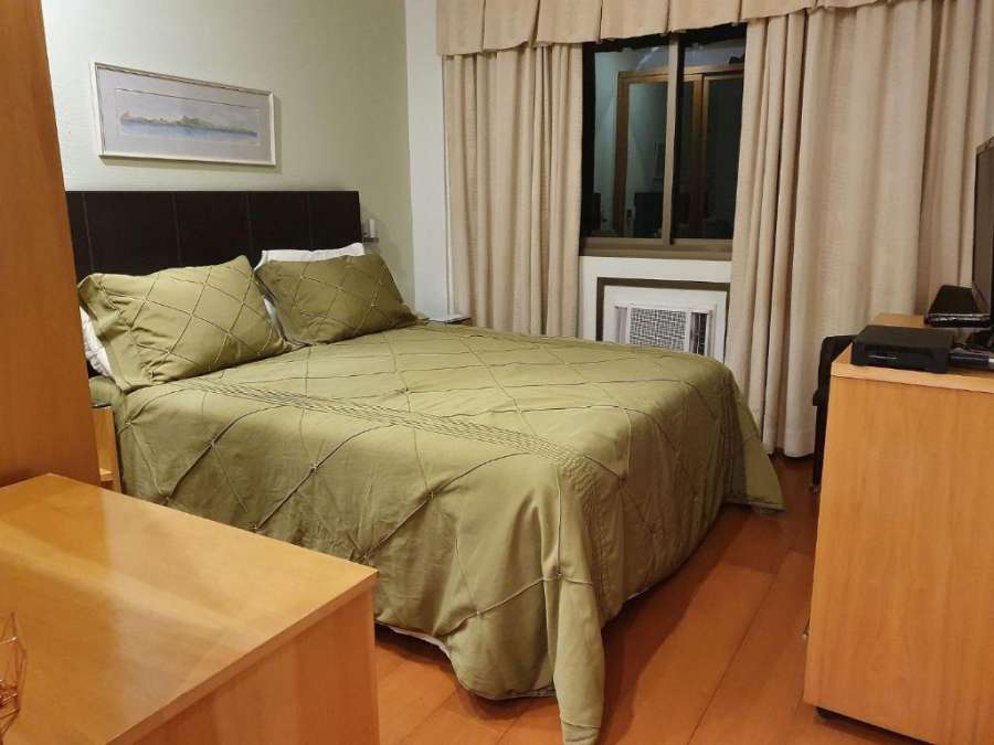 Apartamento a 7 minutos da praia com piscina e garagem