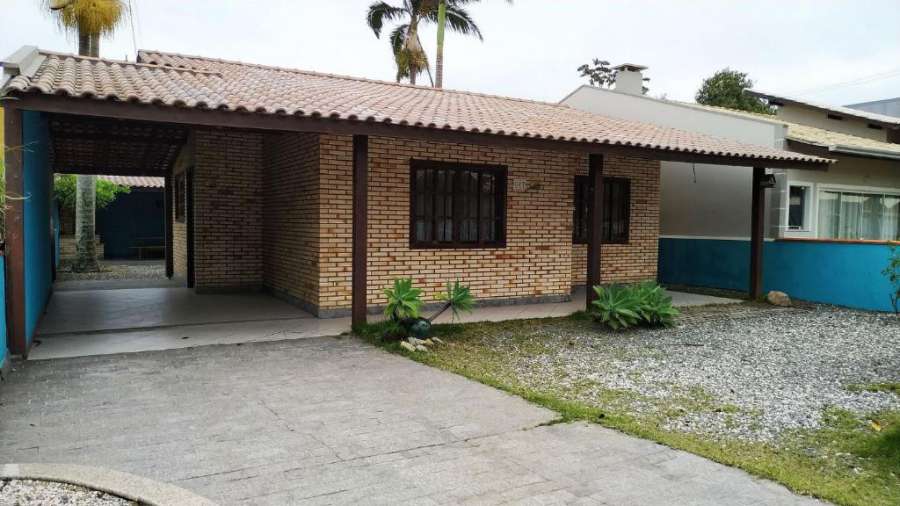 Casa em Bombinhas Praia de Morrinhos para 6 pessoas