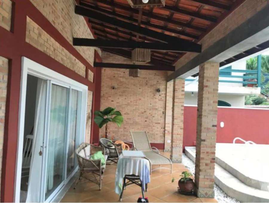 Casa em Barequeçaba a 2 quarteirões da praia