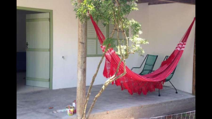 Casa de fundos no centro de Imbituba