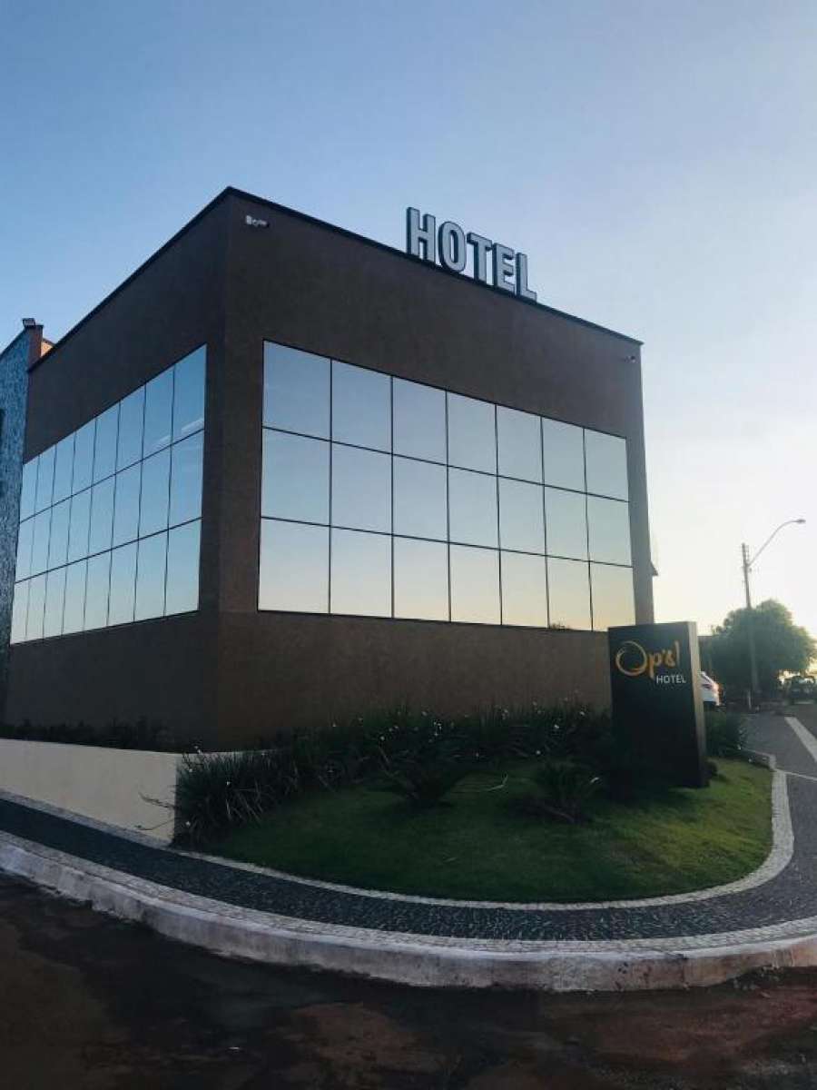 OP'S HOTEL