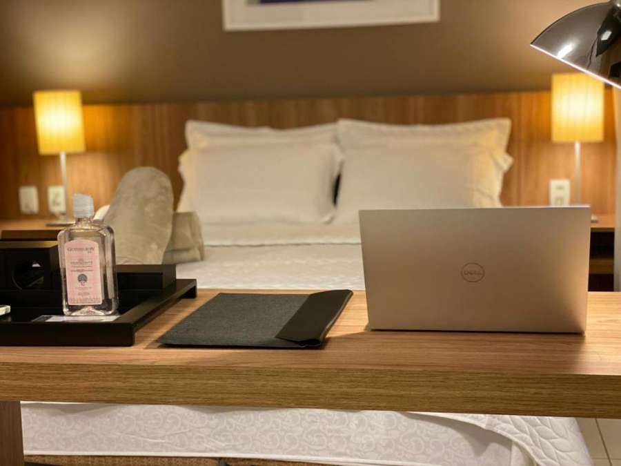 FLAT RIO STAY