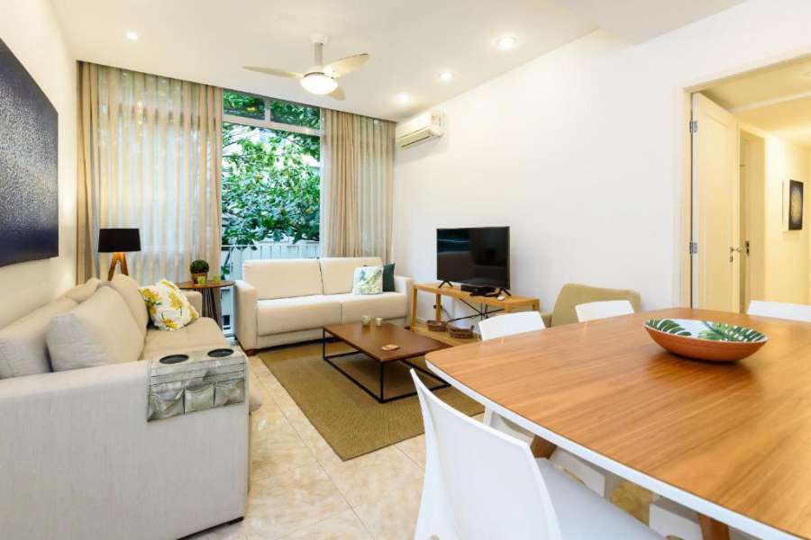 RE305 CaviRio Moderno apartamento em Ipanema