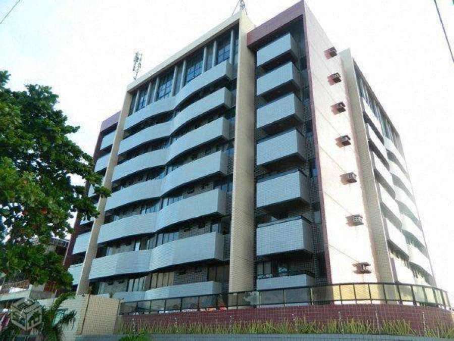 Apt mobiliado com piscina