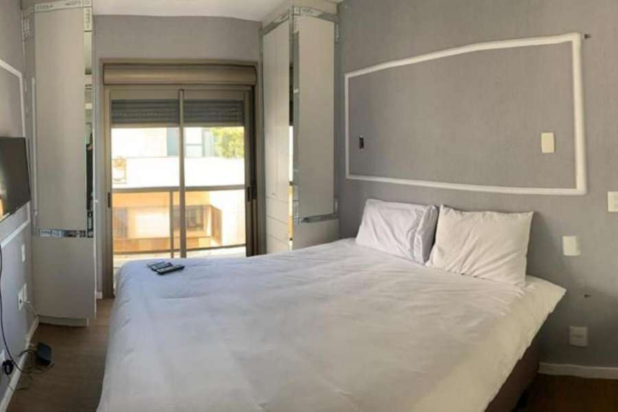 Bela cobertura com vista para beira mar norte
