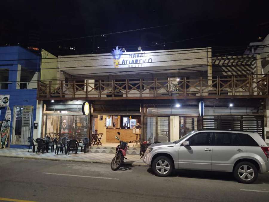 Havaí Atlantico Hostel e Pousada