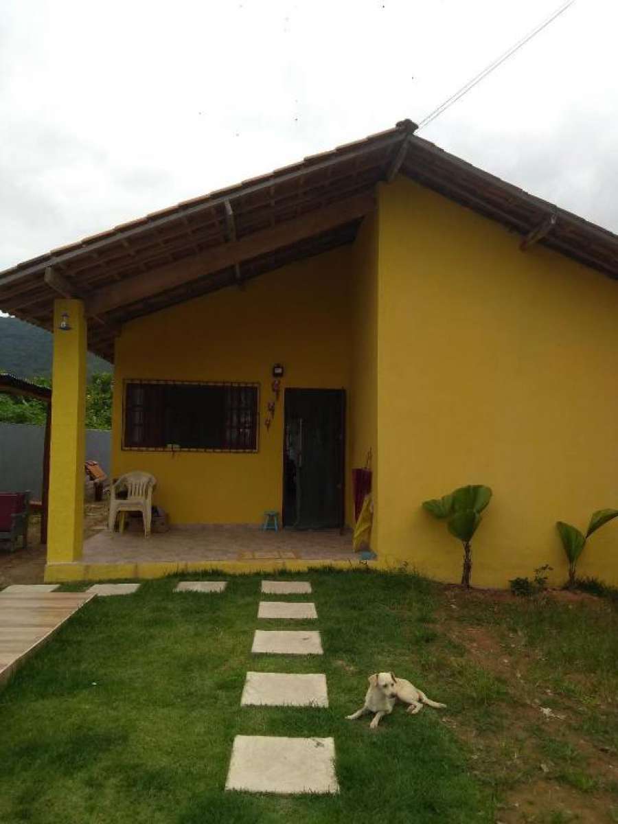 Casa piscina 600mts praia Maranduba