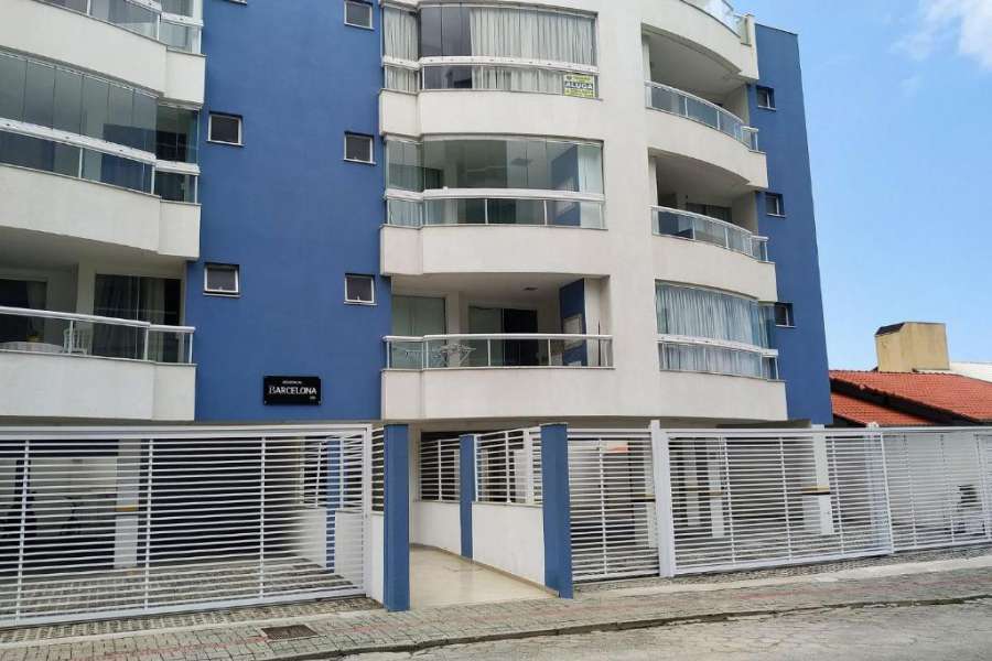 Apartamento em Bombinhas Praia de Bombas para 4 pessoas