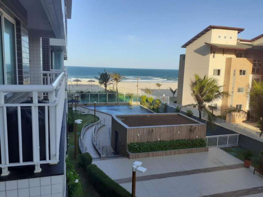 Apartamento de 02 Quartos Pé na Areia Vista Mar no Beach Way