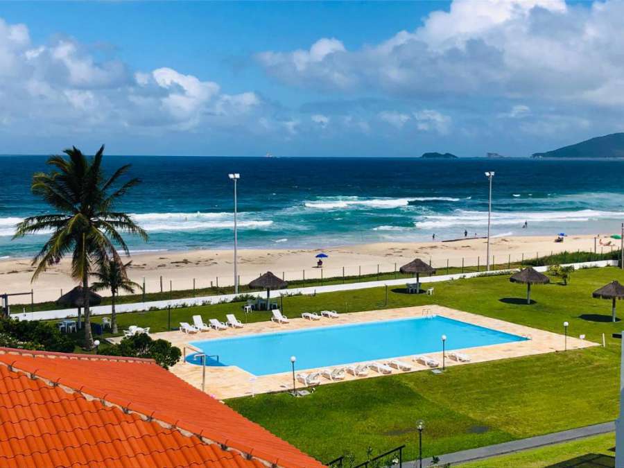 Duplex pé na areia Praia Brava