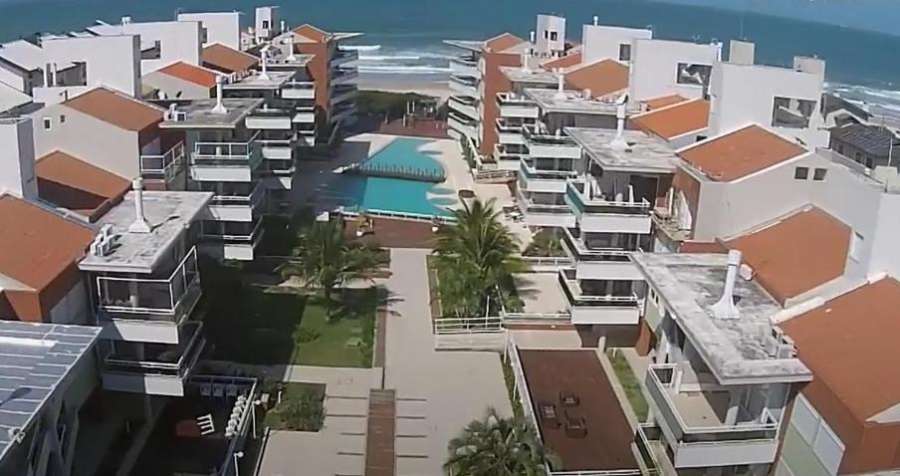 Apartamento na Praia Brava em Condomínio Completo