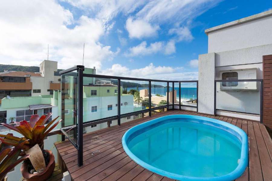 Aluguel Cobertura 3 Suítes com Piscina Bombas SC