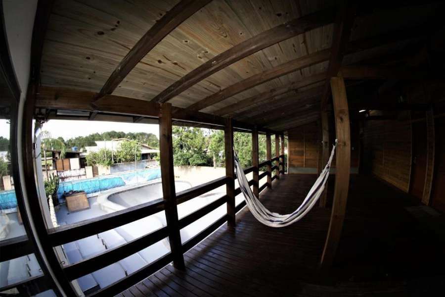 Surf Skate Konig House