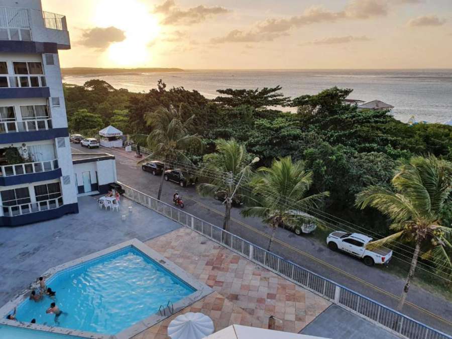 APARTAMENTO EM SALINAS FRENTE À PRAIA