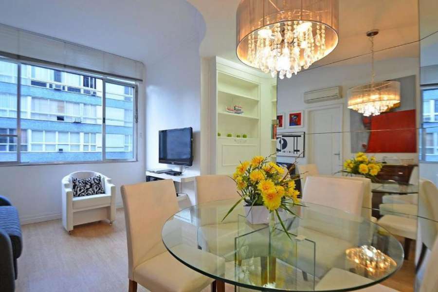 Lindo sala e quarto para 4 pessoas em Copacabana