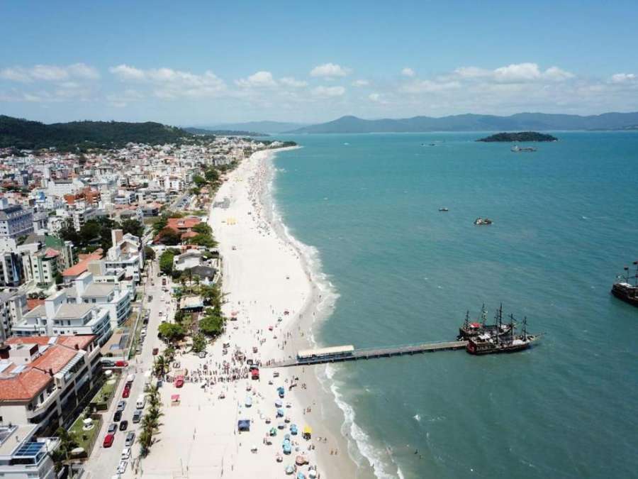 Canasvieiras Aptos - 700m da praia