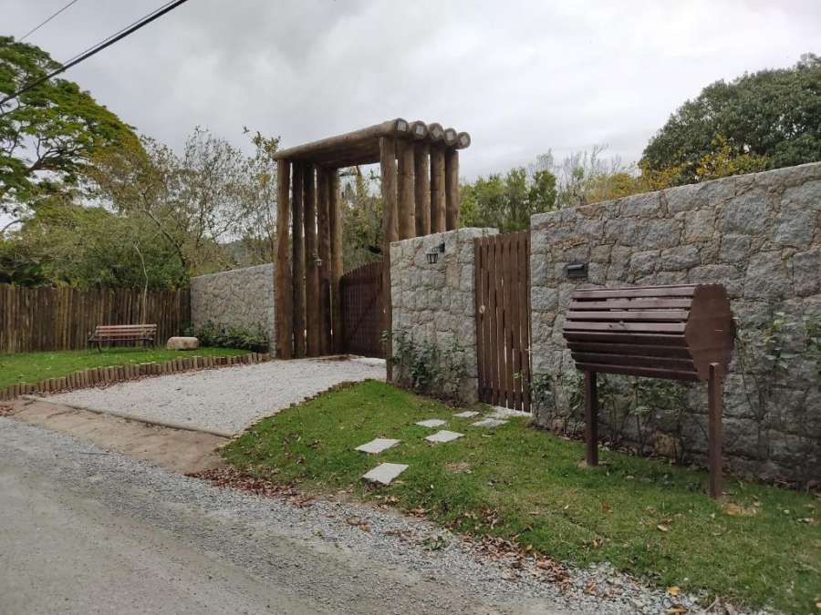 Recanto para relaxar com a natureza e os pássaros