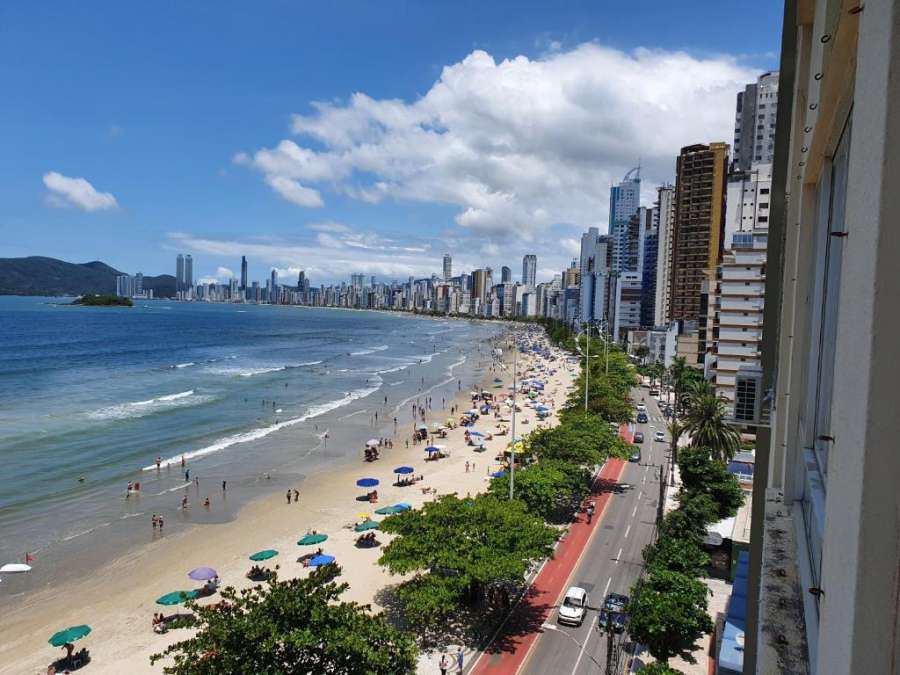 Lindíssimo frente mar 3 Quartos