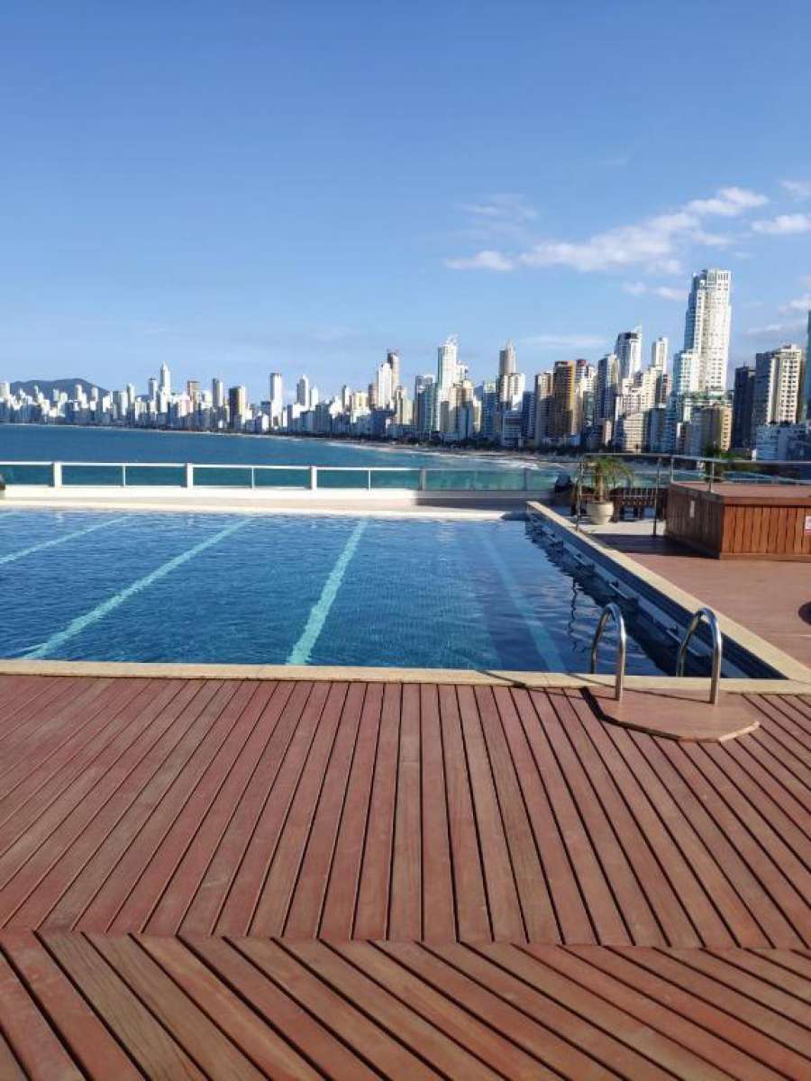 Flat novo Prédio frente mar