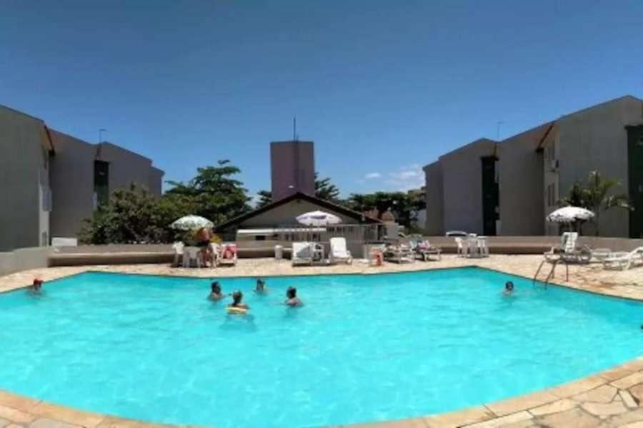Apartamento Térreo a 50 Metros do Mar com Piscinas