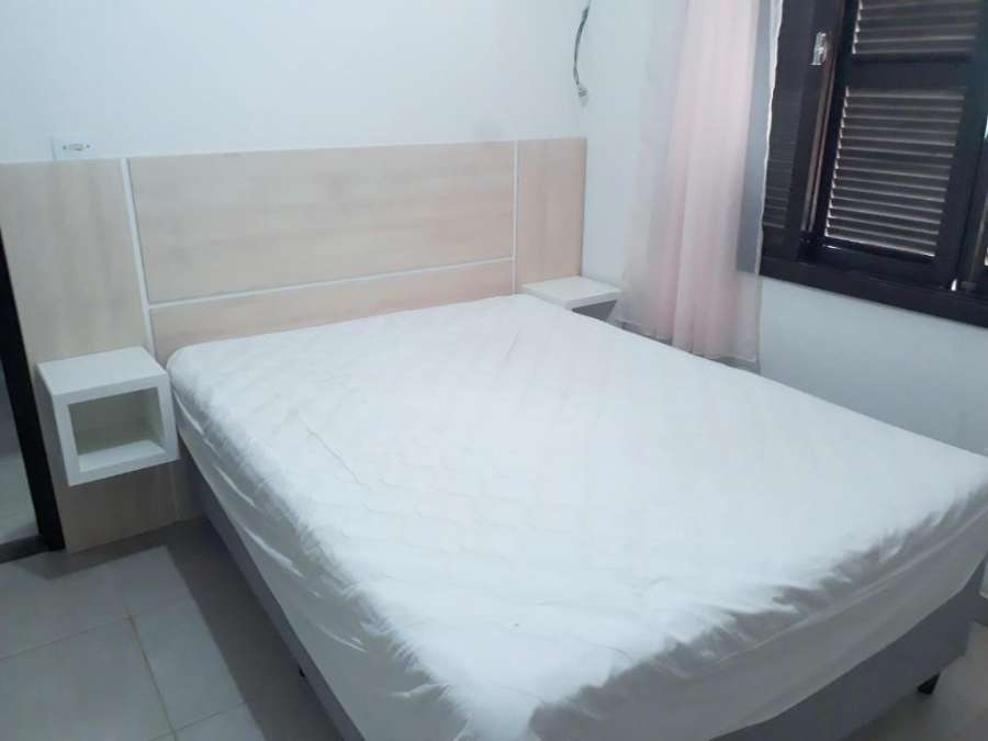 Apartamento em Residencial no Centro de Bombinhas - 1 Vaga de Garagem